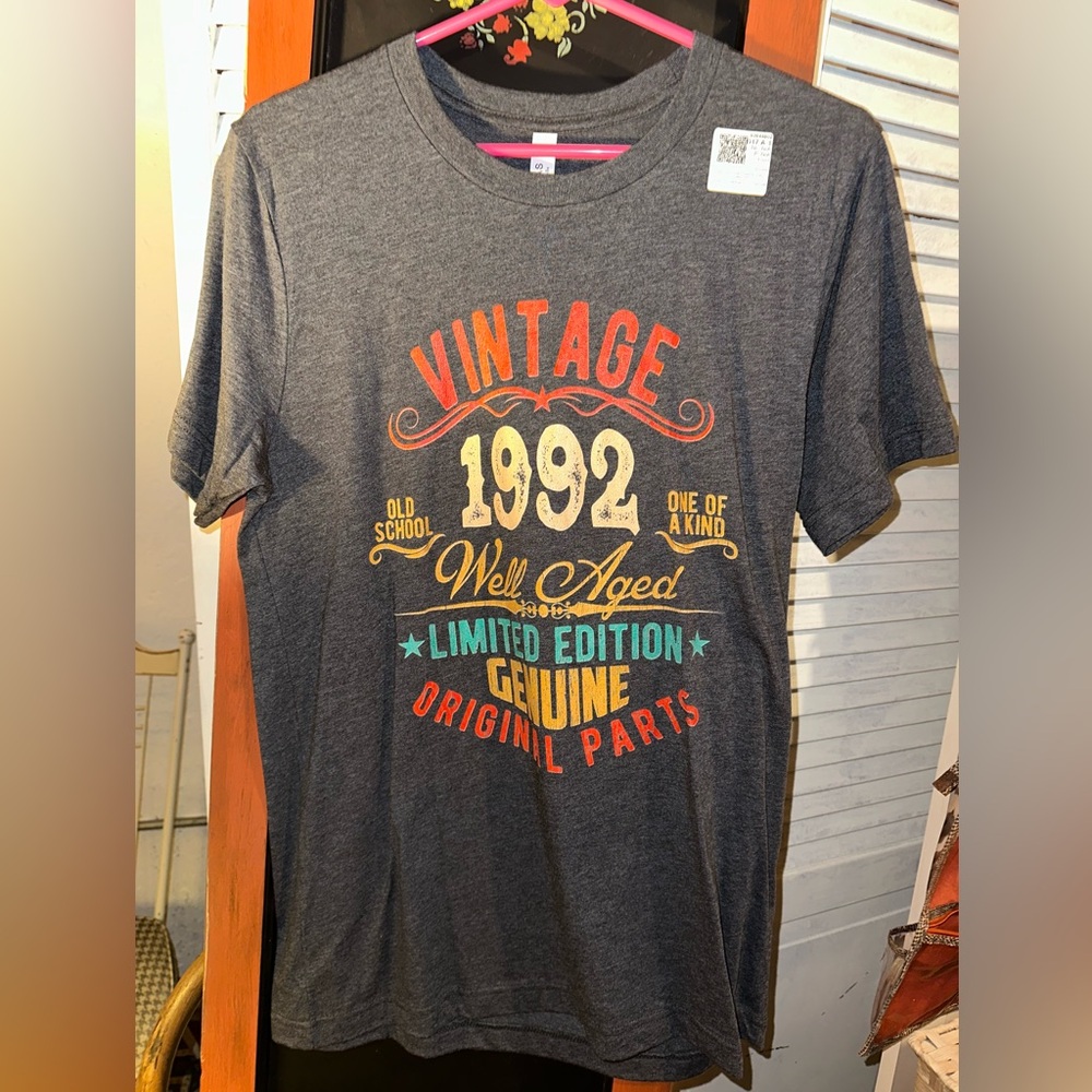 1992 graphic tee